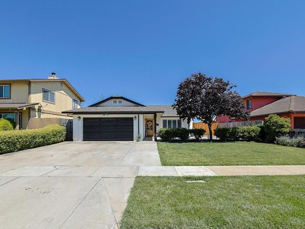 544 Saint George, Salinas, CA 93905