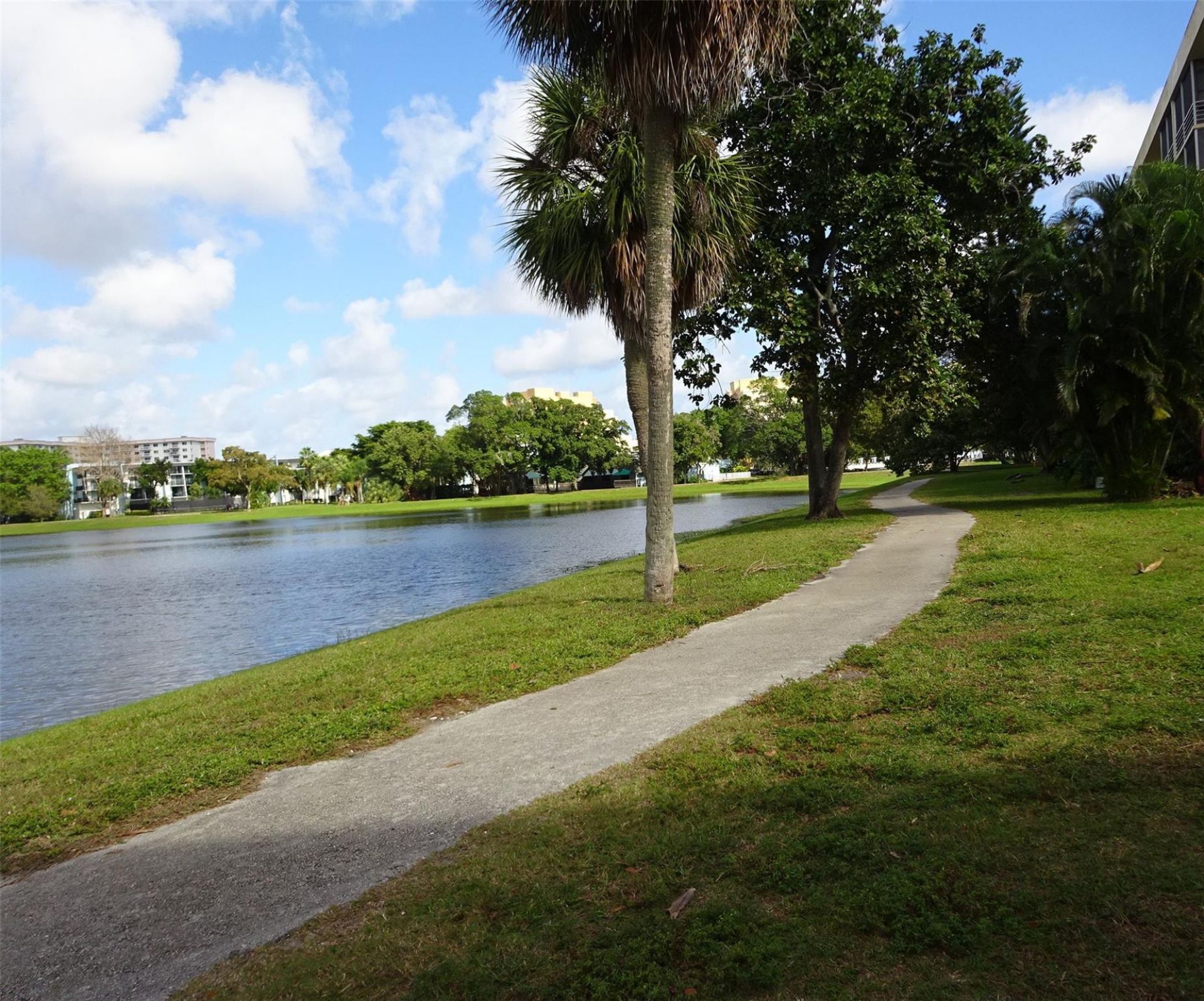 2801 N Palm Aire Drive, Unit 308, Pompano Beach, FL 33069 Photo