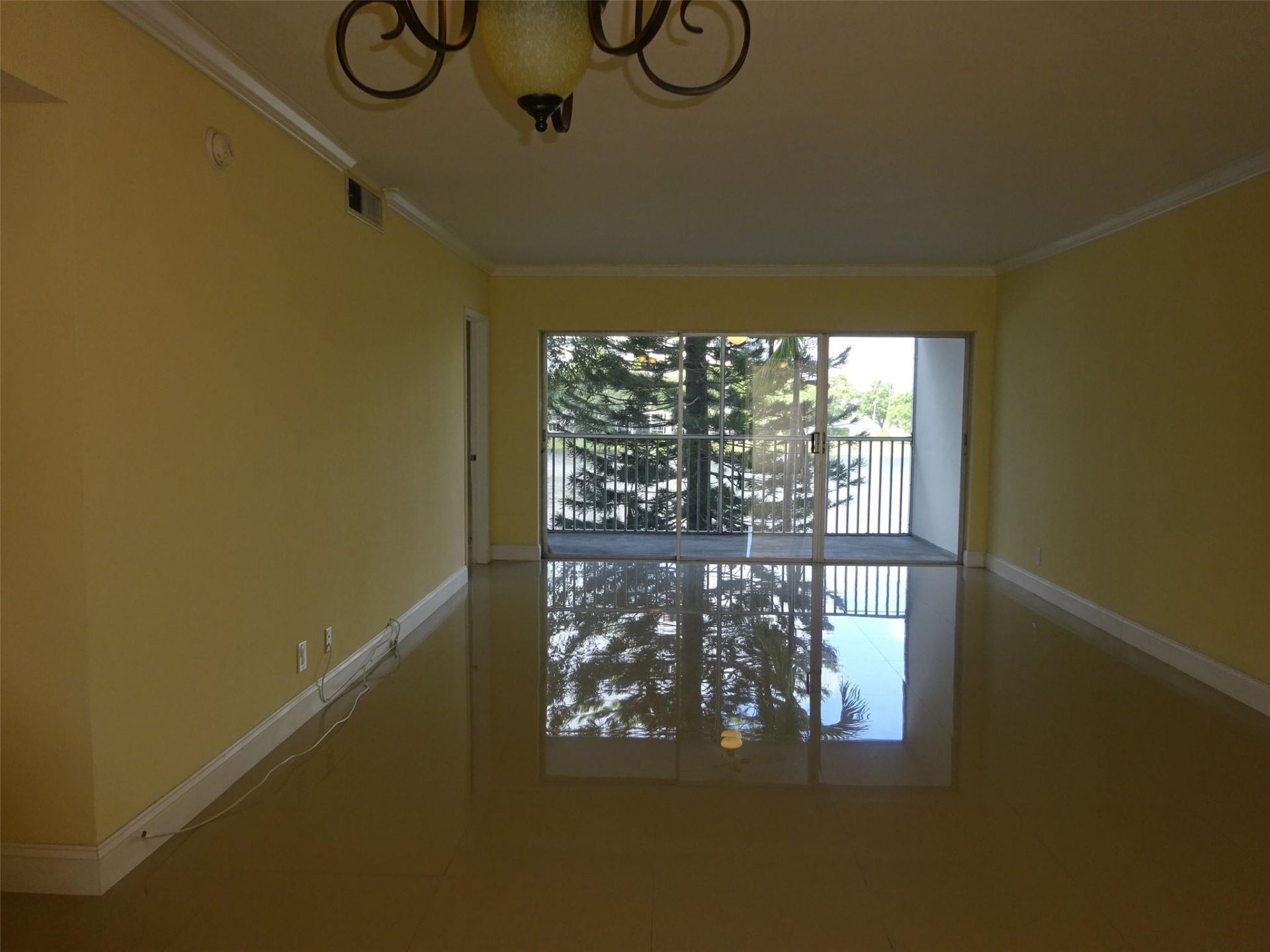 2801 N Palm Aire Drive, Unit 308, Pompano Beach, FL 33069 Photo