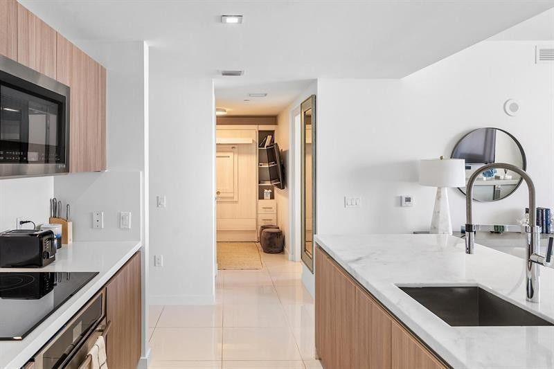 401 N Birch Road, Unit 1214, Fort Lauderdale, FL 33304 Photo