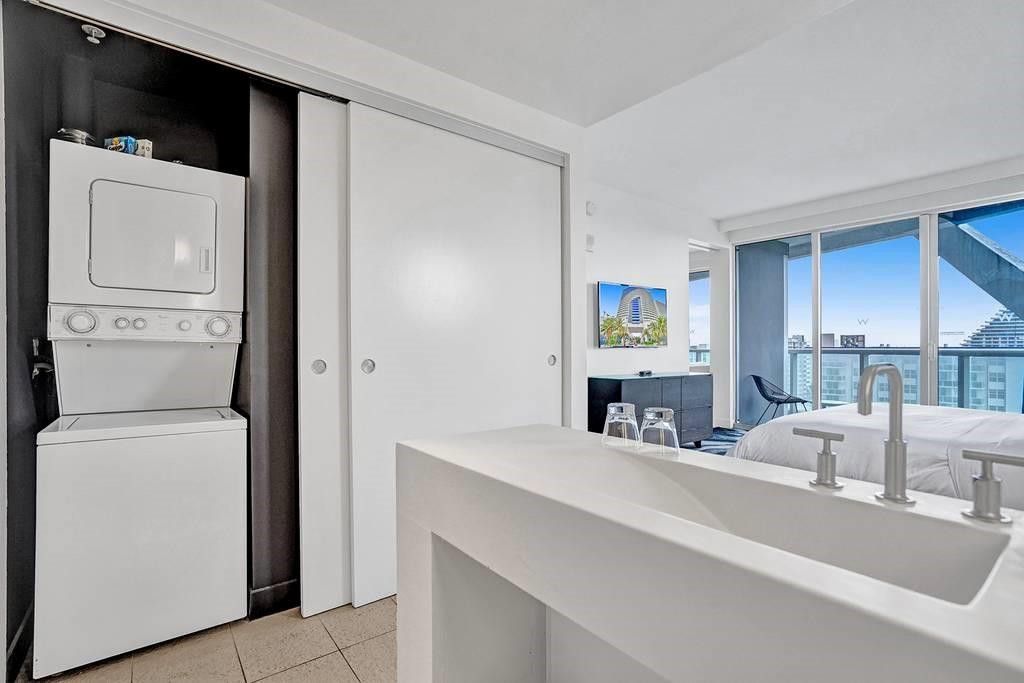 3101 Bayshore Drive, Unit 1501, Fort Lauderdale, FL 33304 Photo