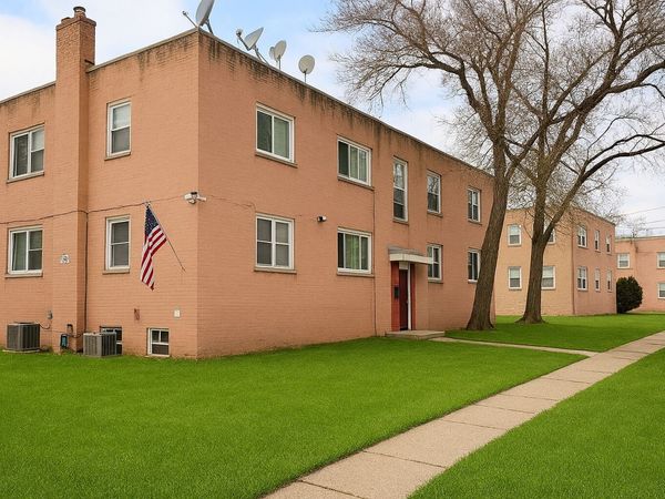 2444 W Berwyn Avenue, Unit 1N, Chicago, IL 60625