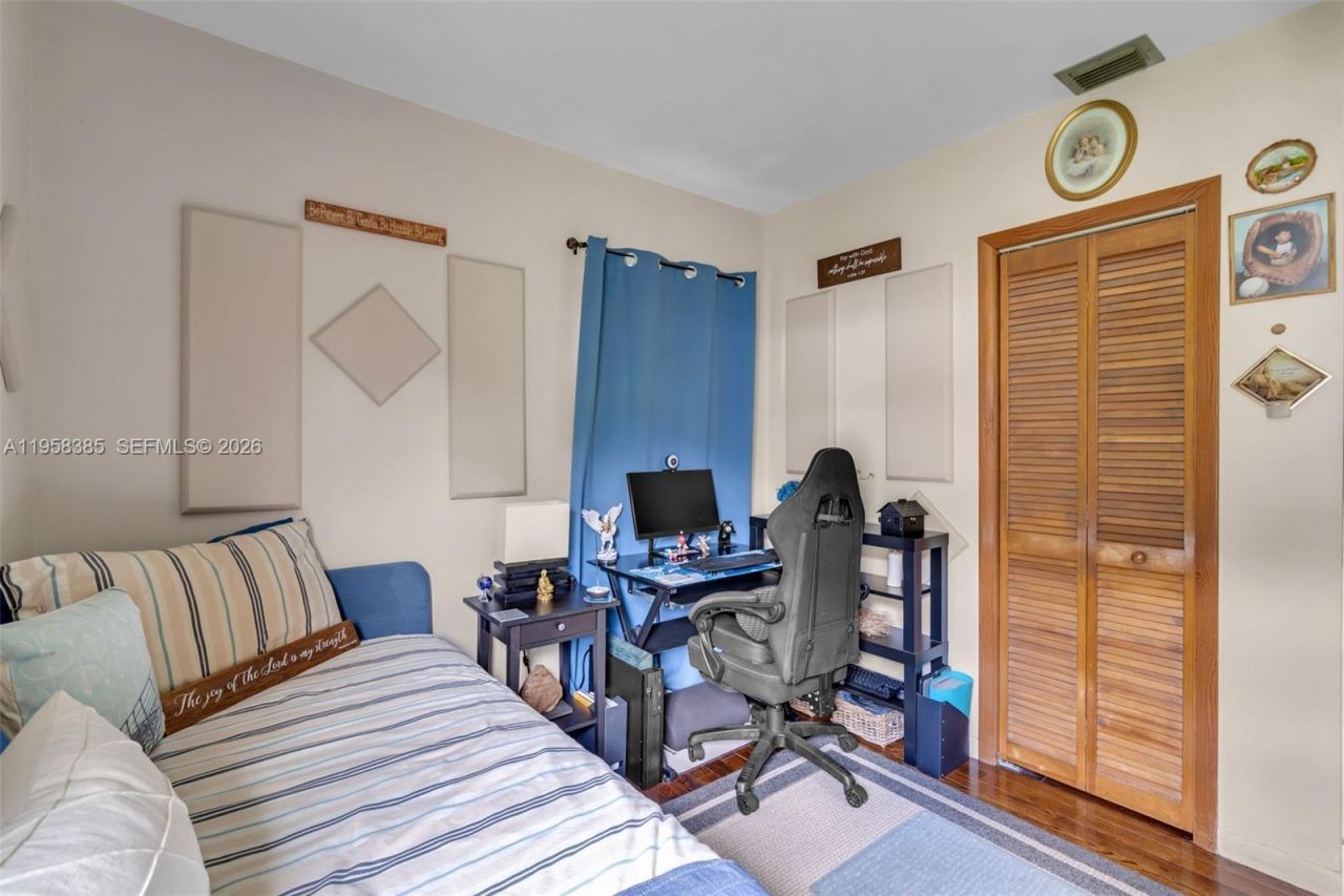 249 Carlisle Dr, Miami Springs, FL 33166 Photo