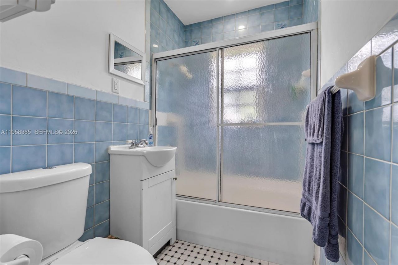 249 Carlisle Dr, Miami Springs, FL 33166 Photo