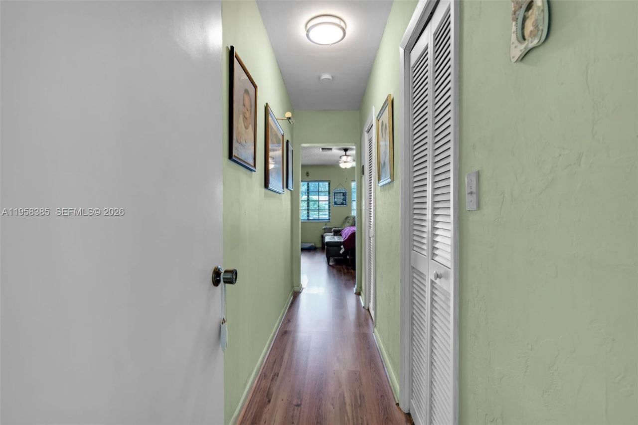 249 Carlisle Dr, Miami Springs, FL 33166 Photo