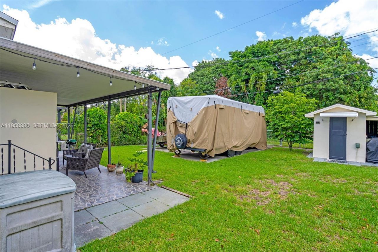 249 Carlisle Dr, Miami Springs, FL 33166 Photo