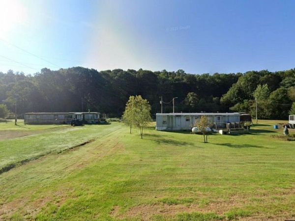 18224 Co Rd 6 , Coshocton, OH 43812