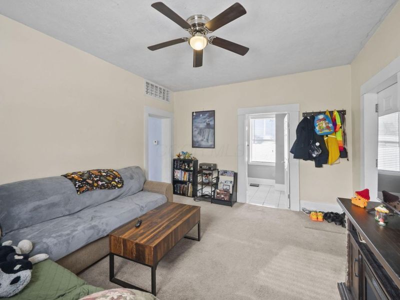 403 N Mulberry Street, Mount Vernon, OH 43050 Photo 6