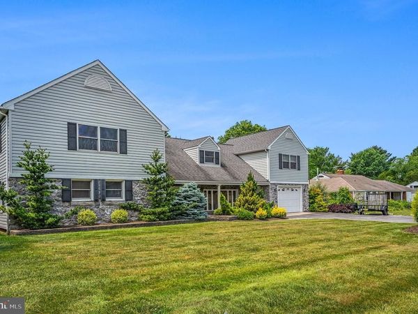 903 GERMANTOWN PIKE, PLYMOUTH MEETING, PA 19462