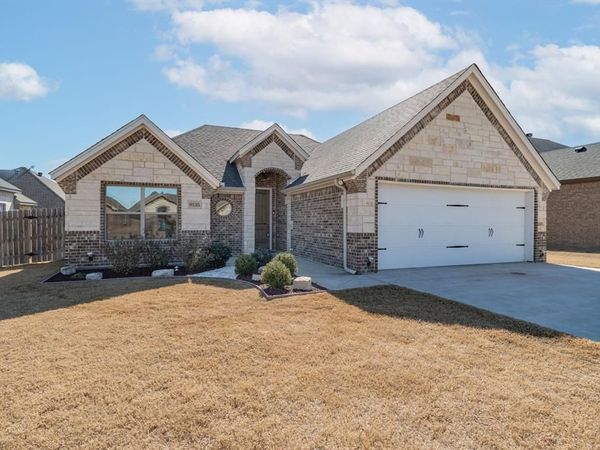 9135 Parkview Circle, Tolar, TX 76476