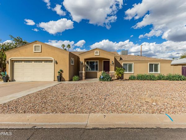 3034 E TURNEY Avenue, Phoenix, AZ 85016