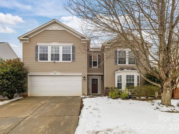 6127 Blue Ash Lane, Charlotte, NC 28215