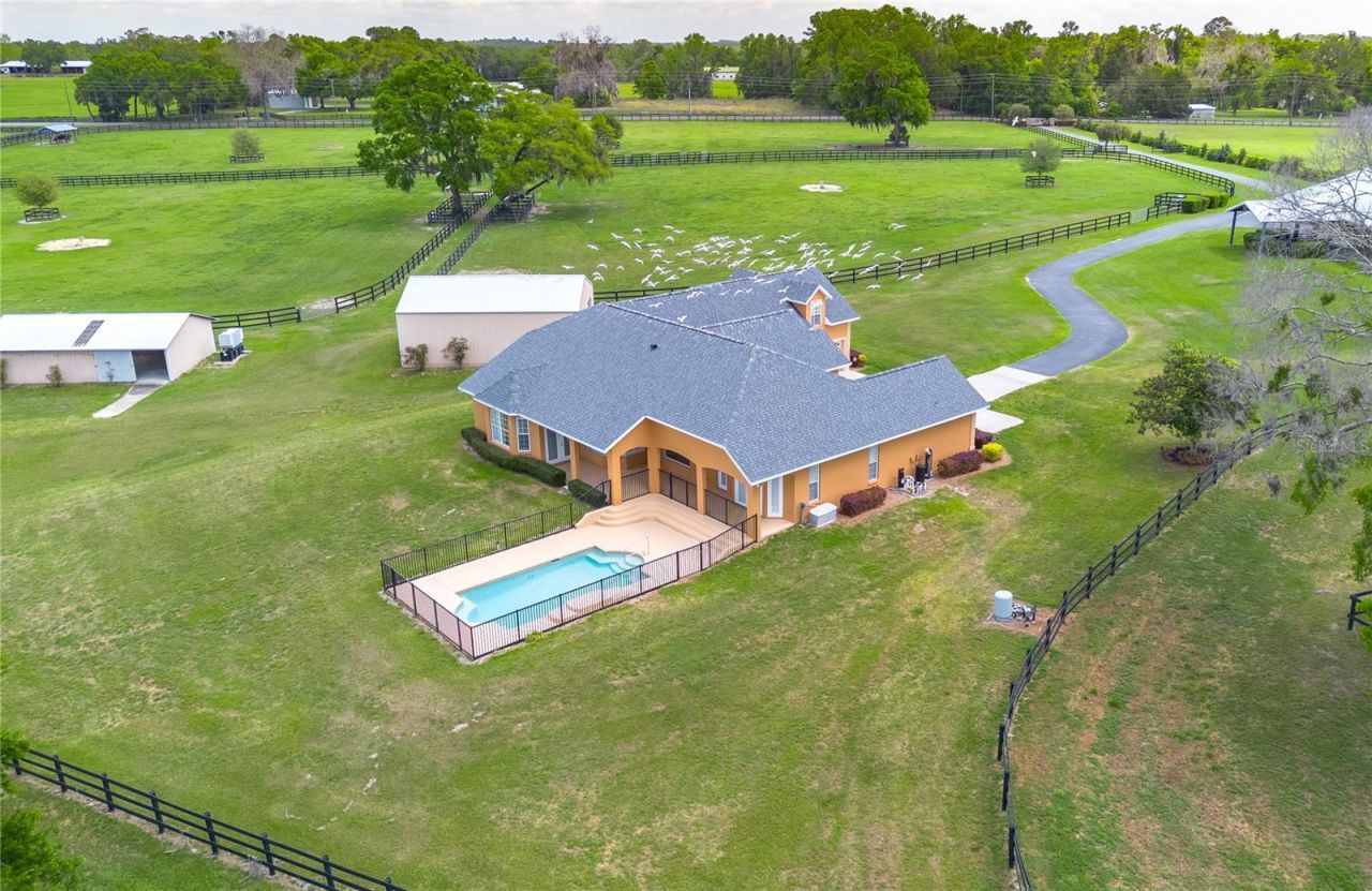 12610 NW Gainesville Road, Reddick, FL 32686 Photo