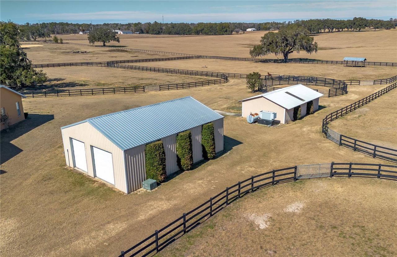 12610 NW Gainesville Road, Reddick, FL 32686 Photo