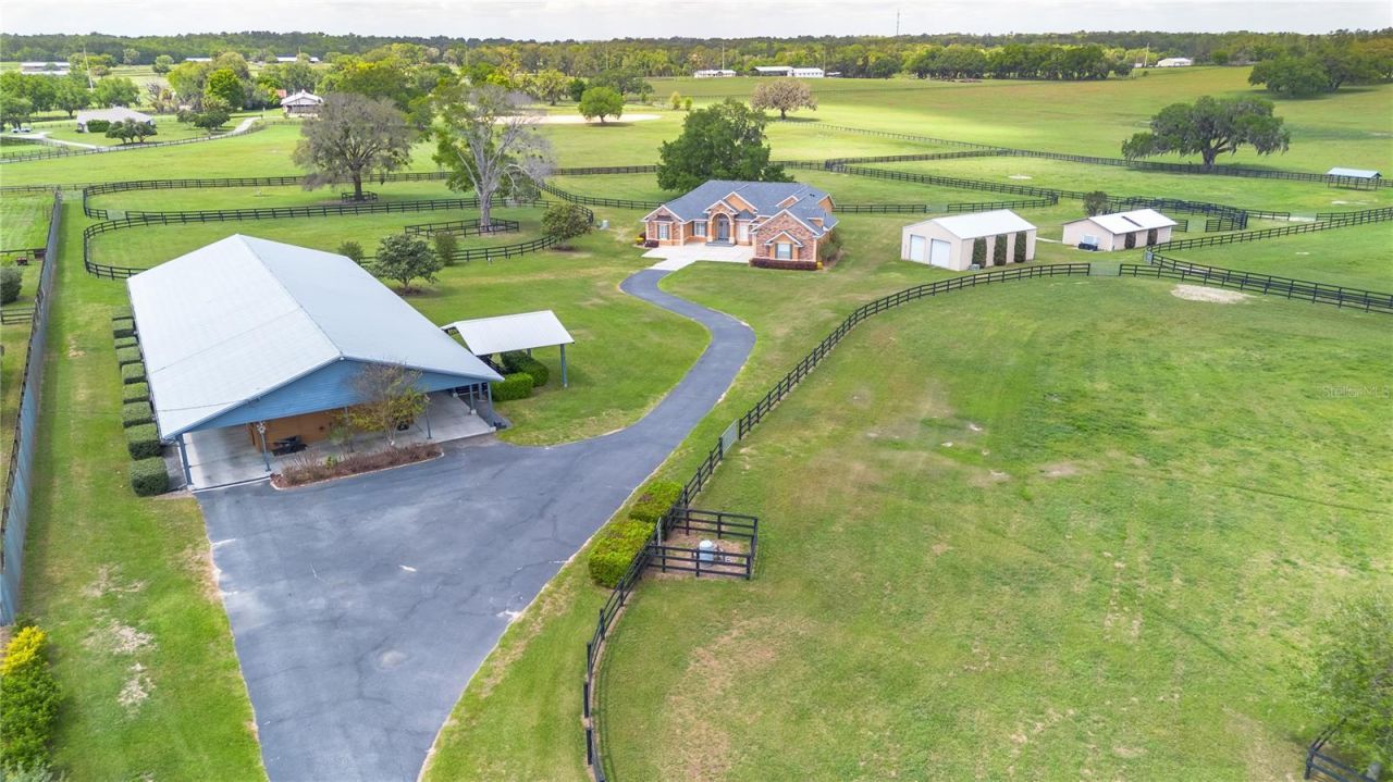 12610 NW Gainesville Road, Reddick, FL 32686 Photo