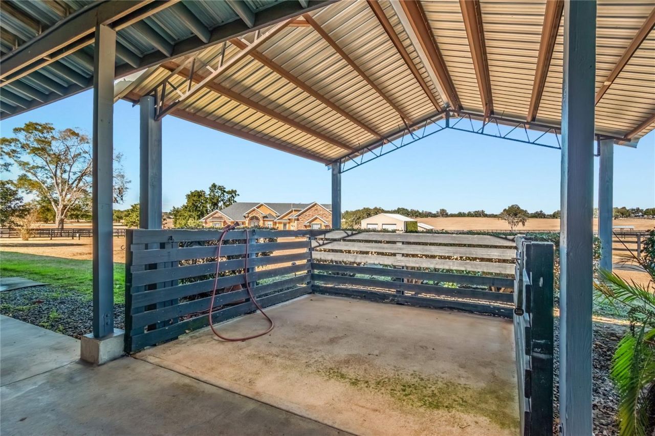 12610 NW Gainesville Road, Reddick, FL 32686 Photo