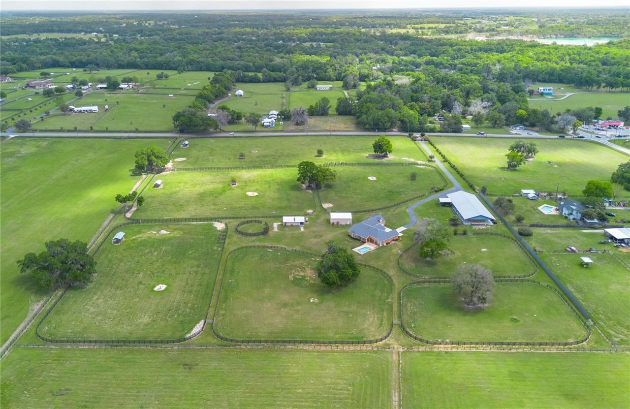 12610 NW Gainesville Road, Reddick, FL 32686 Photo