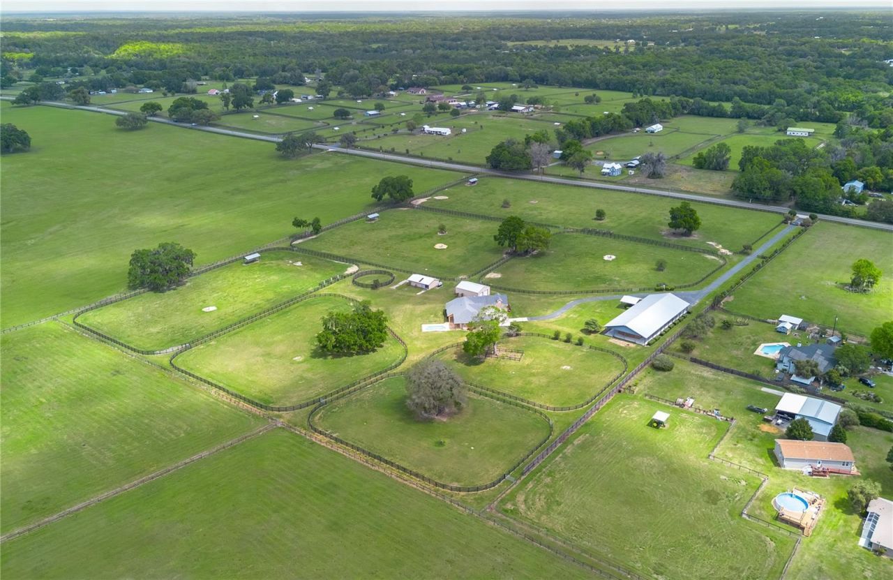 12610 NW Gainesville Road, Reddick, FL 32686 Photo