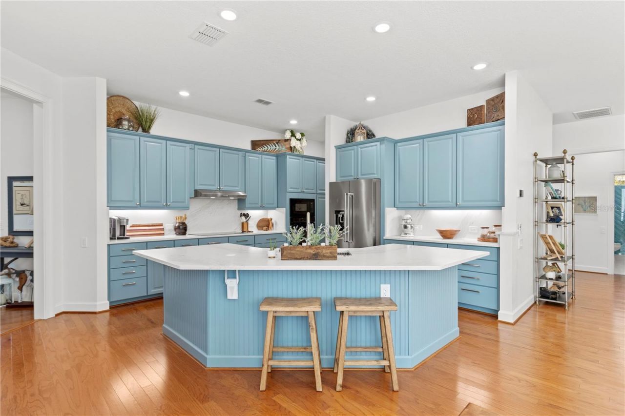 5611 E Longboat Boulevard, Tampa, FL 33615 Photo