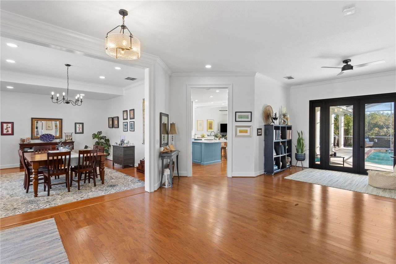 5611 E Longboat Boulevard, Tampa, FL 33615 Photo