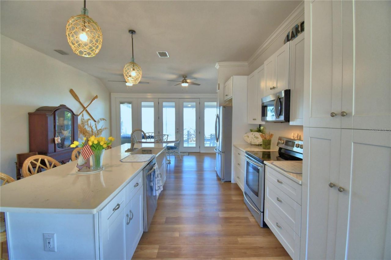 1173 S Lake Reedy Boulevard, Frostproof, FL 33843 Photo