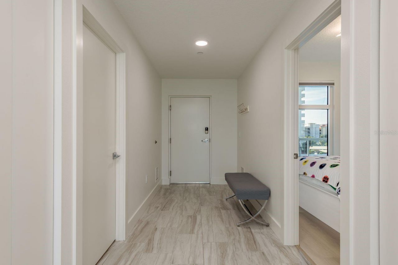 415 Island Way, Unit 402, Clearwater Beach, FL 33767 Photo