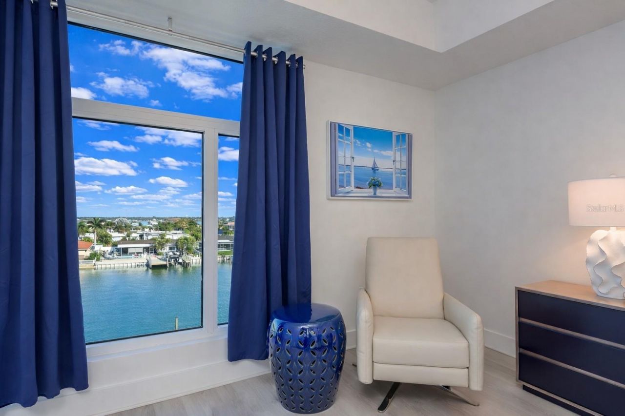 415 Island Way, Unit 402, Clearwater Beach, FL 33767 Photo