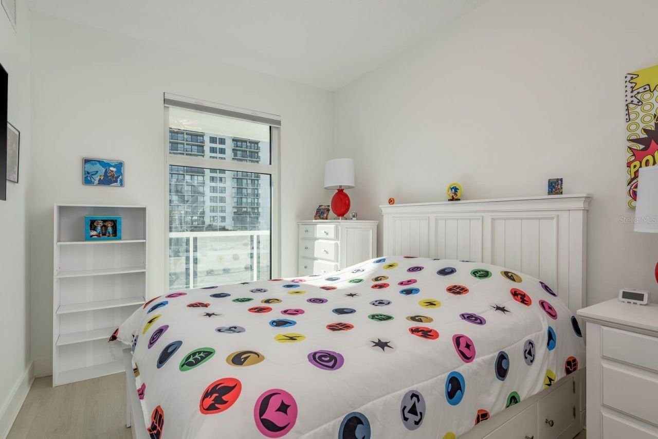 415 Island Way, Unit 402, Clearwater Beach, FL 33767 Photo