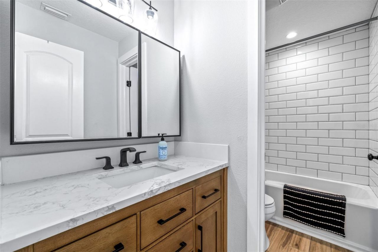 6126 Native Woods Drive, Tampa, FL 33625 Photo