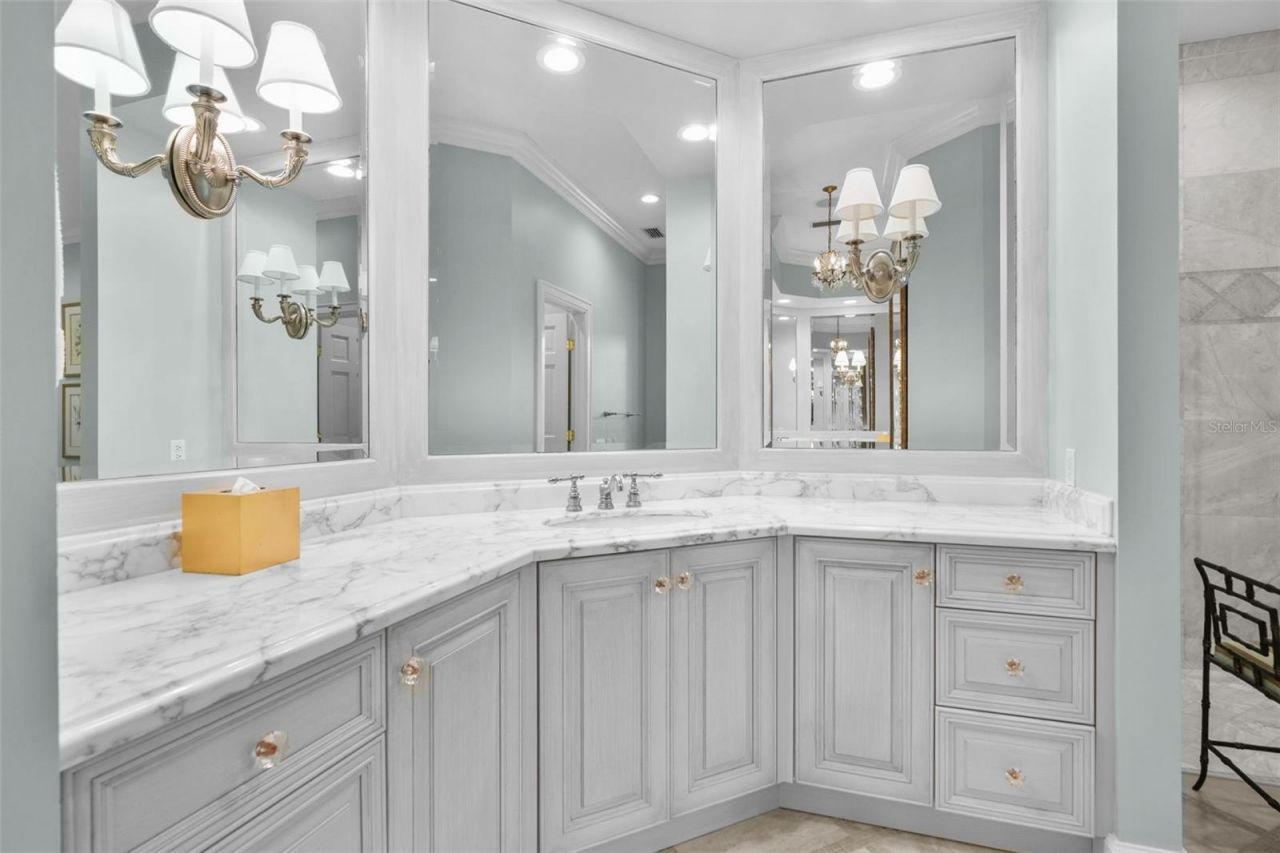 16203 Villarreal De Avila, Tampa, FL 33613 Photo