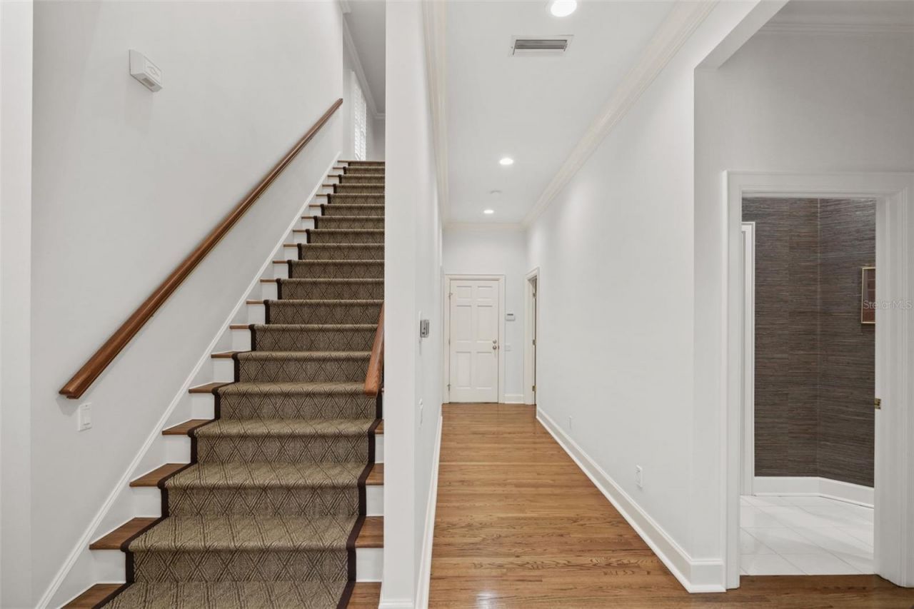 16203 Villarreal De Avila, Tampa, FL 33613 Photo