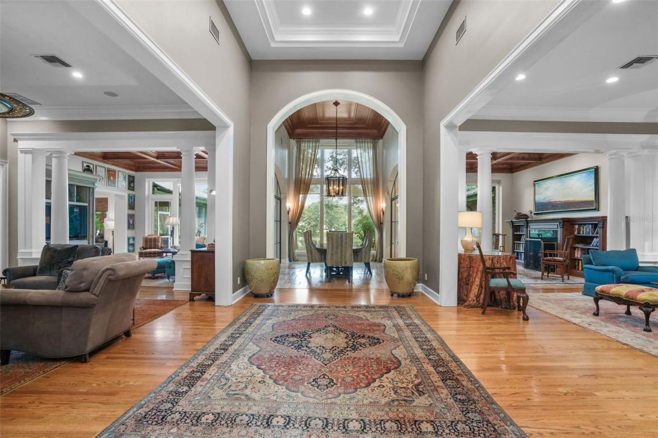 16203 Villarreal De Avila, Tampa, FL 33613 Photo