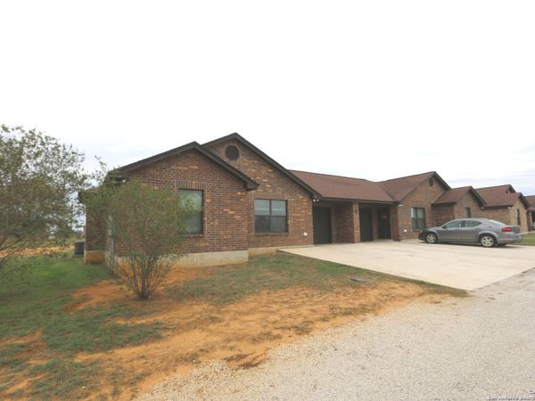 16020 Us Highway 87 W, Unit D-1, Adkins, TX 78101
