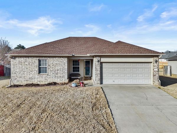 150 Gunsmoke Lane, Austin, AR 72007