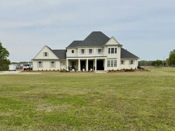 104 Two Lakes Drive, Madison, MS 39110