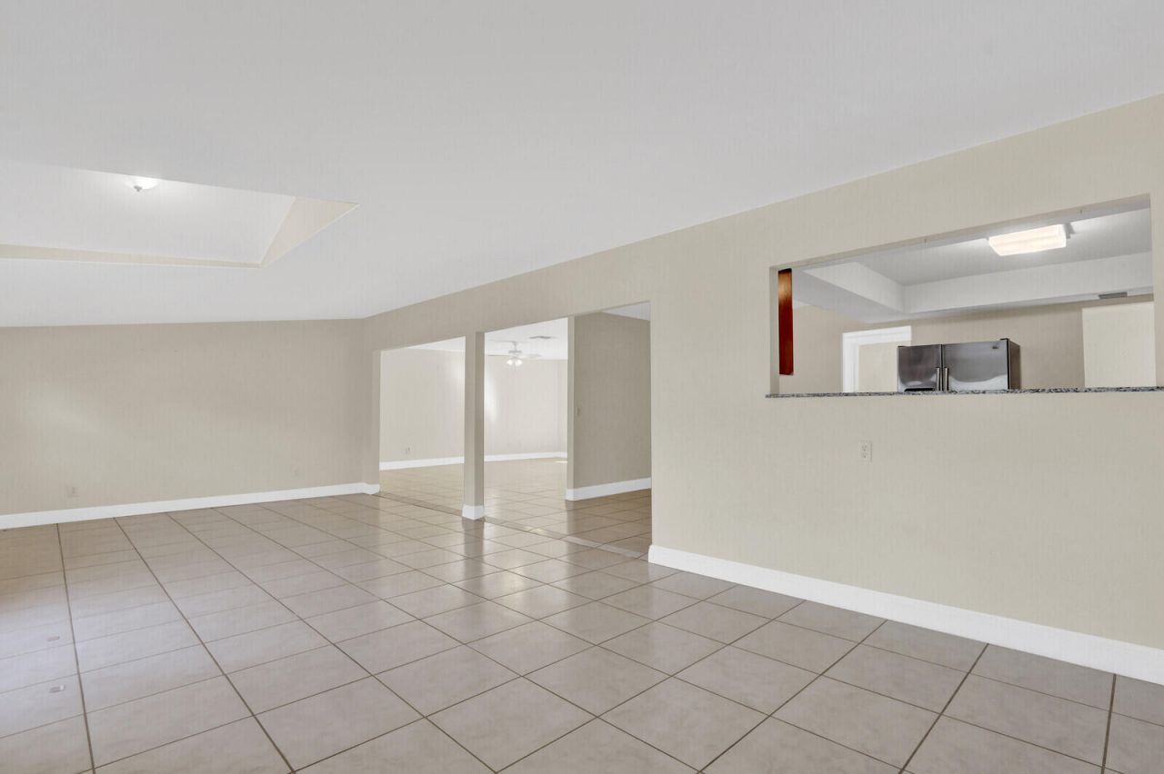 8074 SE River Lane, Stuart, FL 34997 Photo