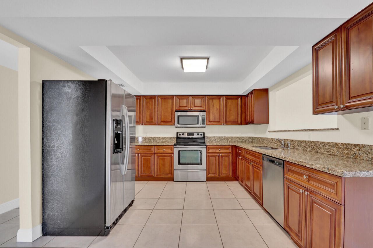 8074 SE River Lane, Stuart, FL 34997 Photo
