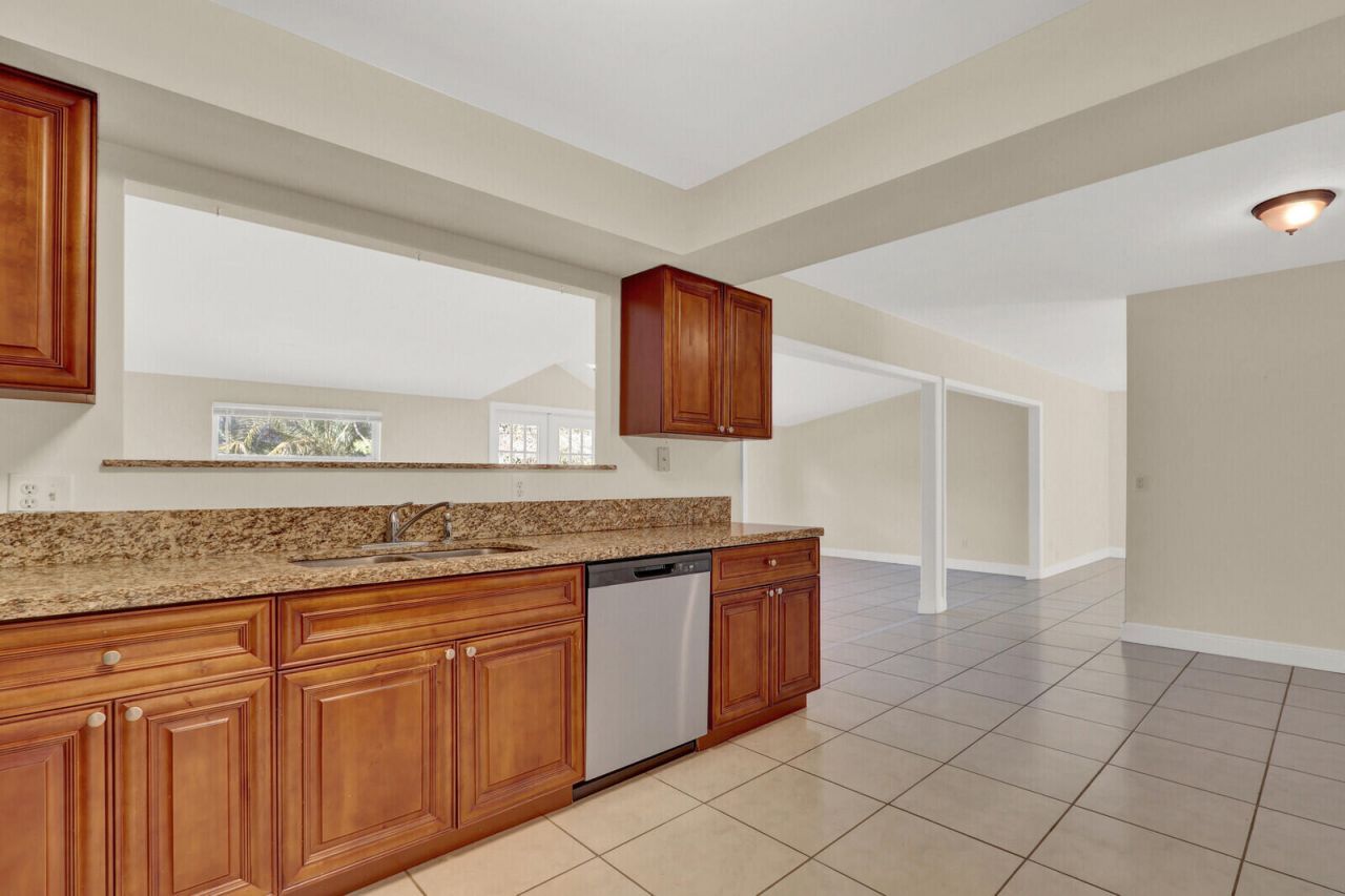 8074 SE River Lane, Stuart, FL 34997 Photo