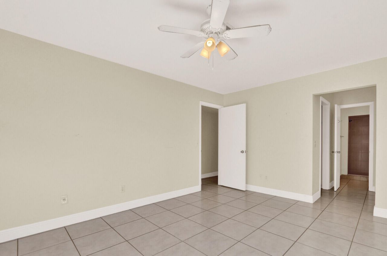 8074 SE River Lane, Stuart, FL 34997 Photo