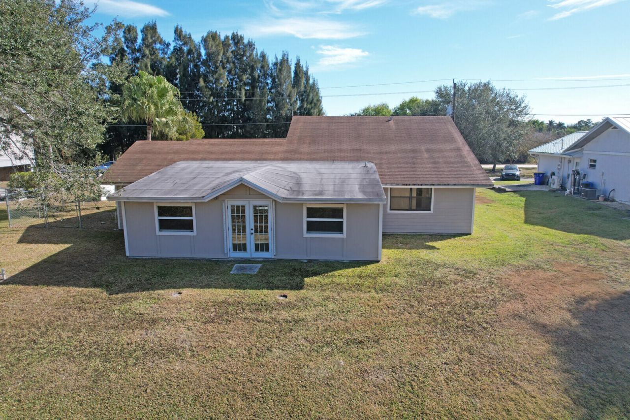 8074 SE River Lane, Stuart, FL 34997 Photo