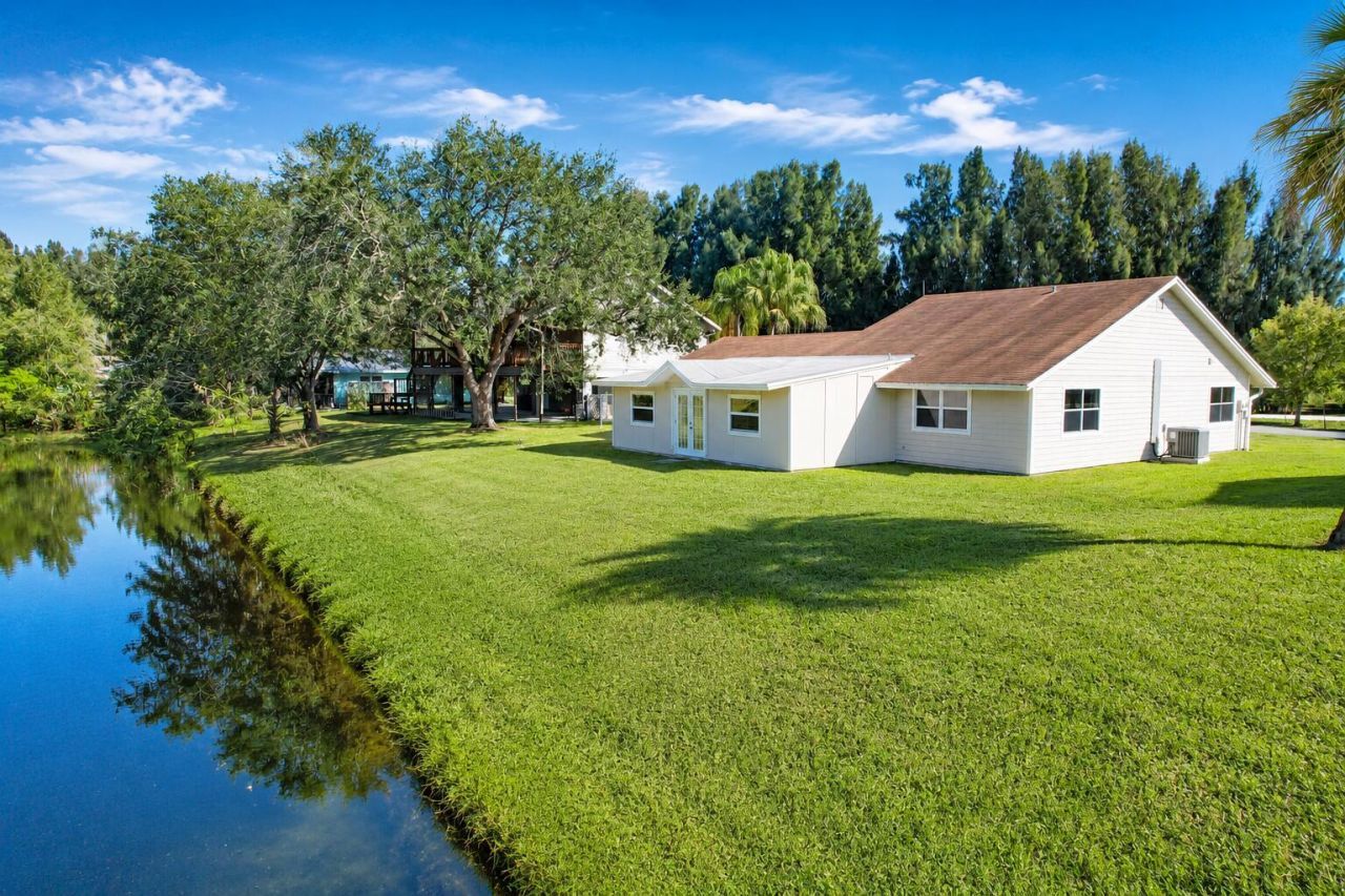 8074 SE River Lane, Stuart, FL 34997 Photo