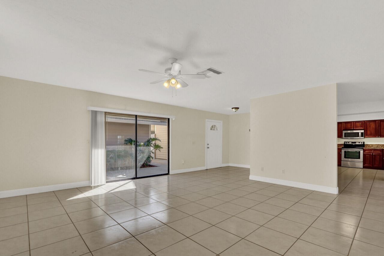 8074 SE River Lane, Stuart, FL 34997 Photo