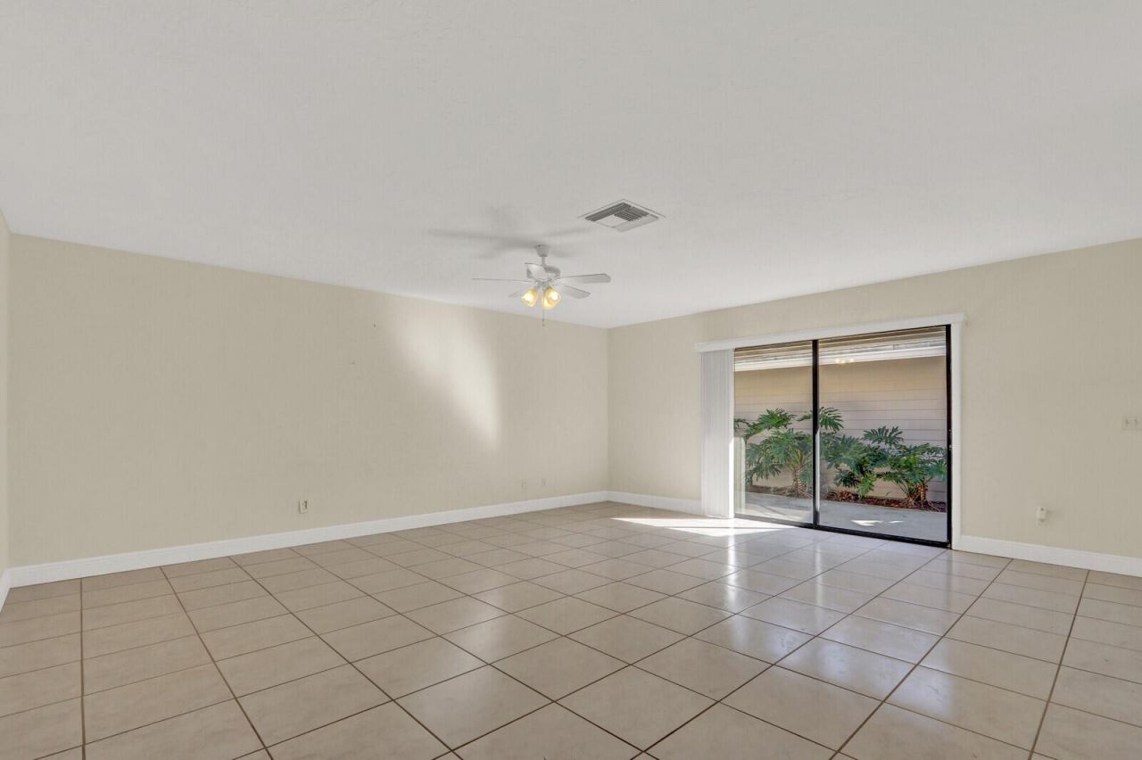 8074 SE River Lane, Stuart, FL 34997 Photo
