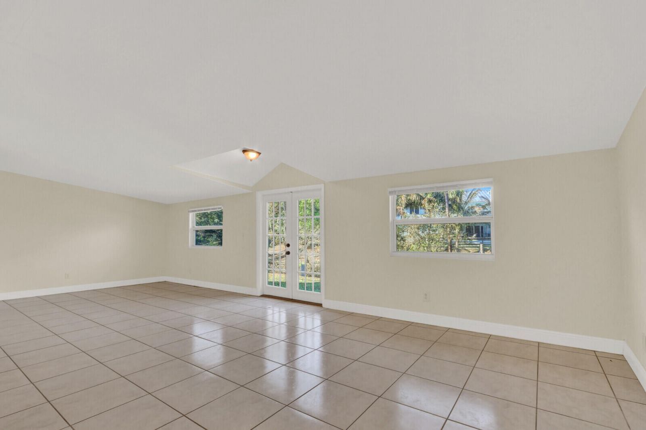 8074 SE River Lane, Stuart, FL 34997 Photo