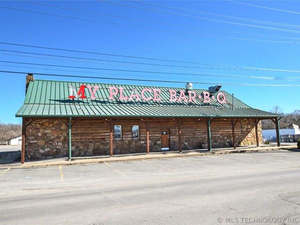 1403 S Park Hill Road, Tahlequah, OK 74464