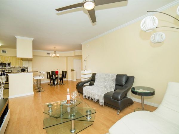 17150 N Bay Rd, Unit 2920, Sunny Isles Beach, FL 33160