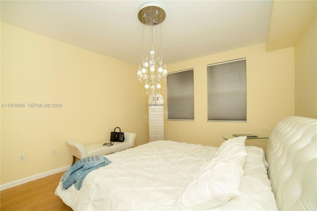 17150 N Bay Rd, Unit 2920, Sunny Isles Beach, FL 33160 Photo