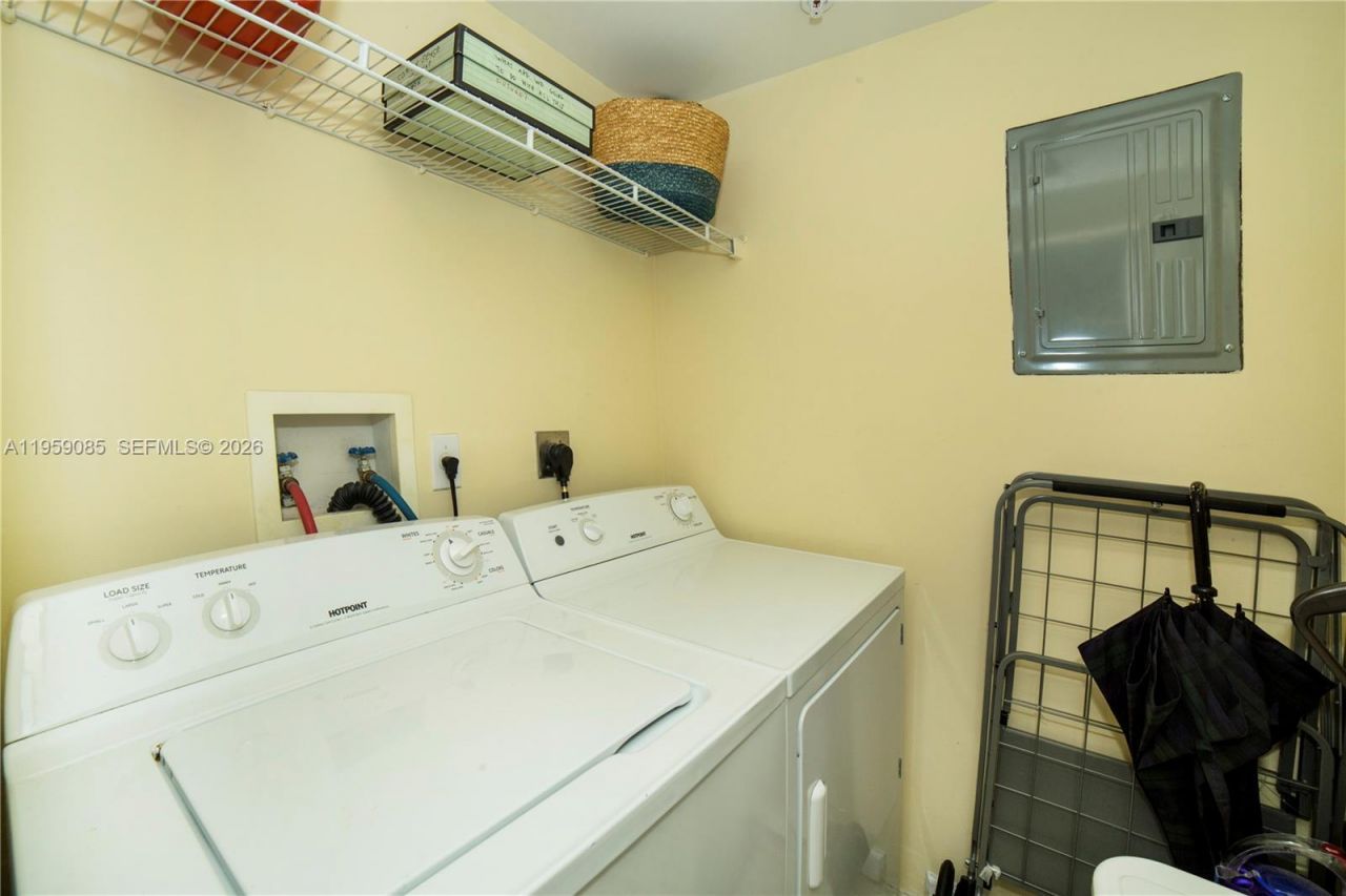 17150 N Bay Rd, Unit 2920, Sunny Isles Beach, FL 33160 Photo