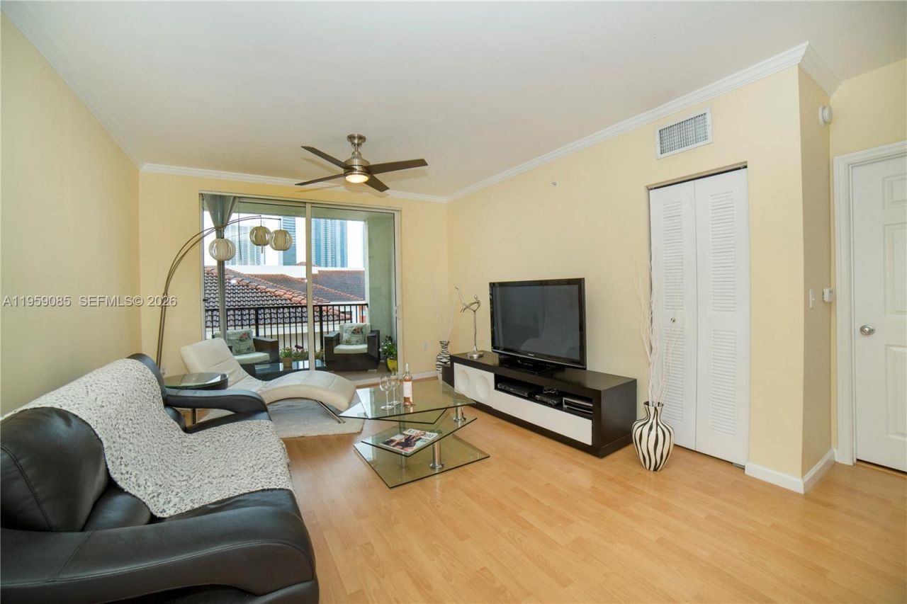 17150 N Bay Rd, Unit 2920, Sunny Isles Beach, FL 33160 Photo