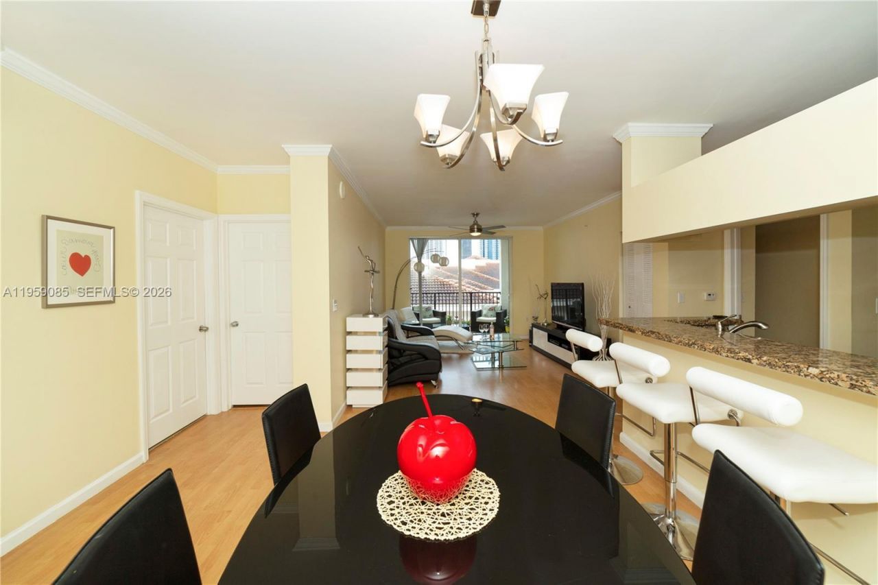 17150 N Bay Rd, Unit 2920, Sunny Isles Beach, FL 33160 Photo